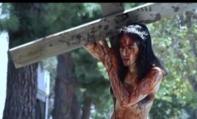 le-llueven-las-criticas-a-massiel-taveras-por-audiovisual-interpretando-a-jesus-en-la-cruz
