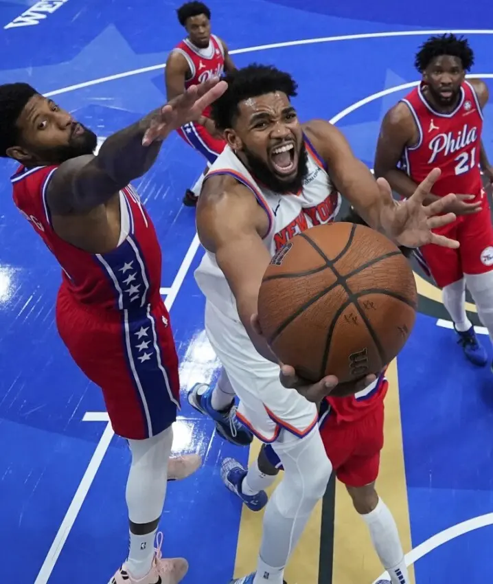 karl-towns-supera-a-embiid-en-triunfo-knicks