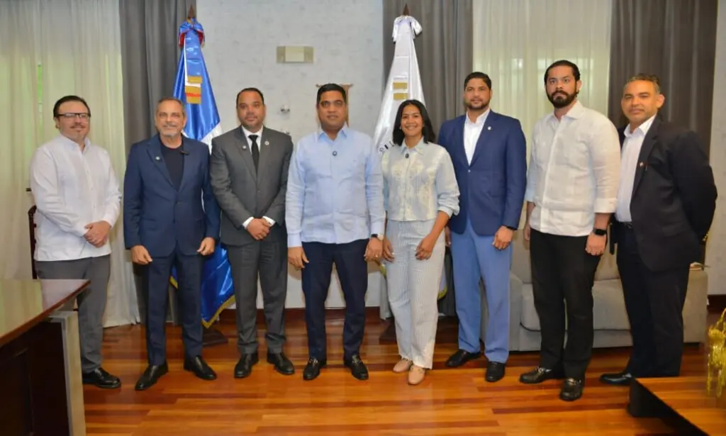 ministro-de-deportes-suspende-academias-independientes