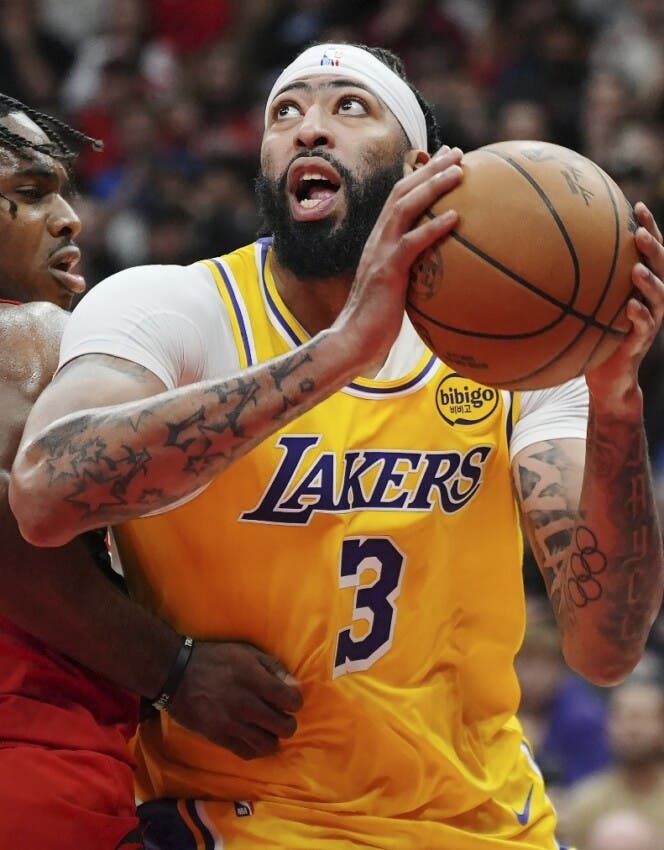 anthony-davis-iguala-a-shaquille-o’neal