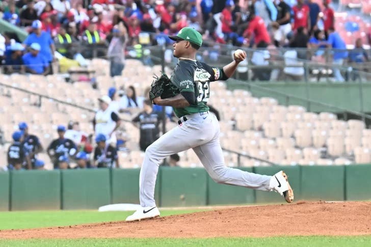 moreno-deja-en-un-hit-al-licey;-feliz-40-salvados